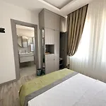 Muezeyyen Hanim Konagi Hotel *