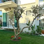 Muezeyyen Hanim Konagi Hotel