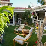 Muezeyyen Hanim Konagi * Alacati