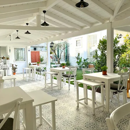 Müzeyyen Hanım Konağı *