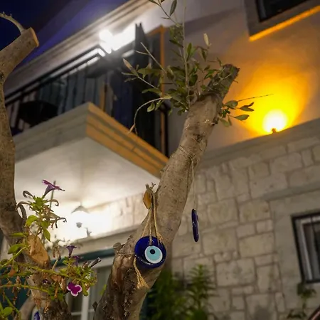 Müzeyyen Hanım Konağı *