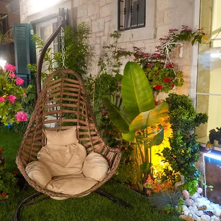 Müzeyyen Hanım Konağı * Alaçatı