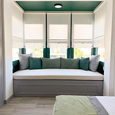 Muezeyyen Hanim Konagi Otel *
