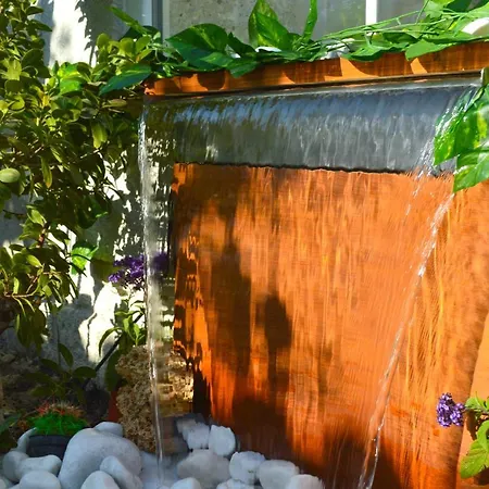 Muezeyyen Hanim Konagi Otel