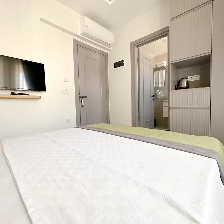 Muezeyyen Hanim Konagi Otel