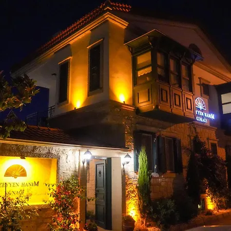 Muezeyyen Hanim Konagi Otel *
