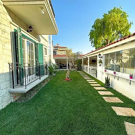 Hotel Muezeyyen Hanim Konagi Alaçatı