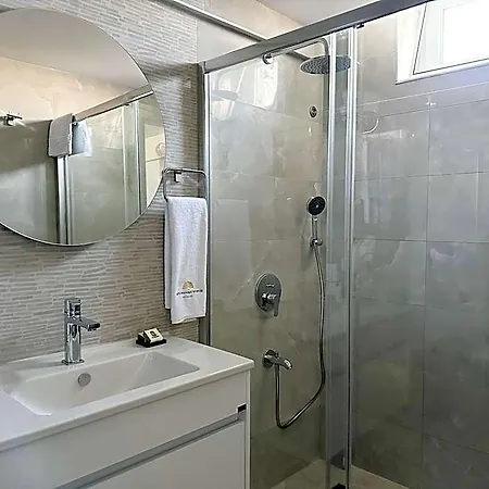 Hotel Muezeyyen Hanim Konagi