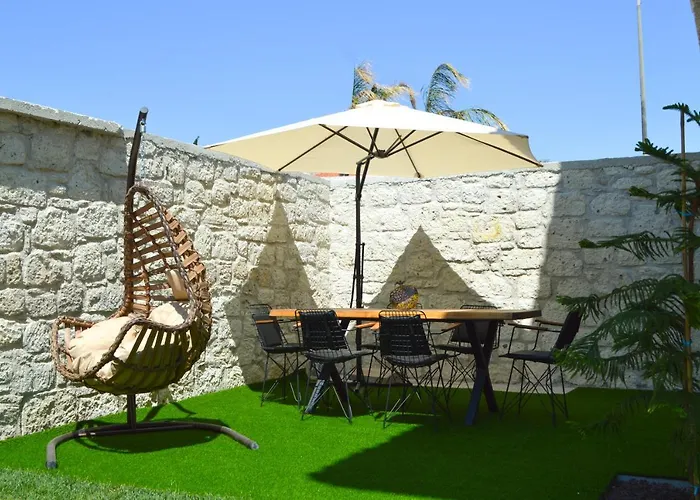 Muezeyyen Hanim Konagi Hotel *