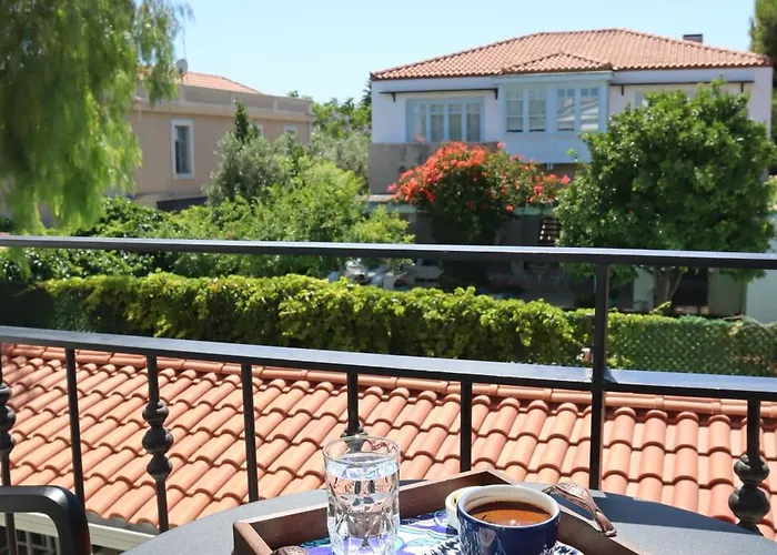 Muezeyyen Hanim Konagi Hotel Alacati